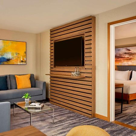 Hotel Doubletree By Hilton Lincoln Exterior foto
