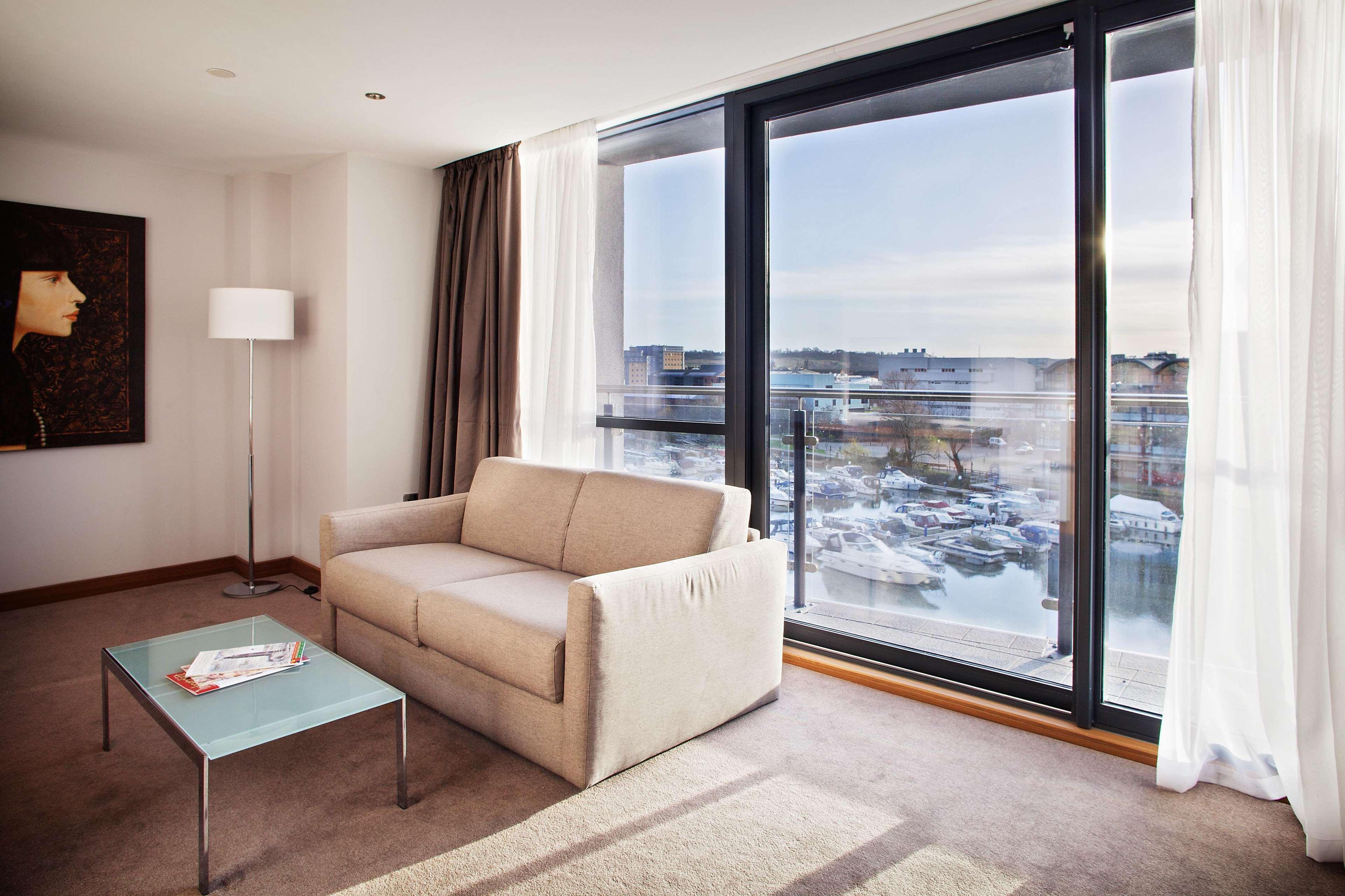 Hotel Doubletree By Hilton Lincoln Exterior foto